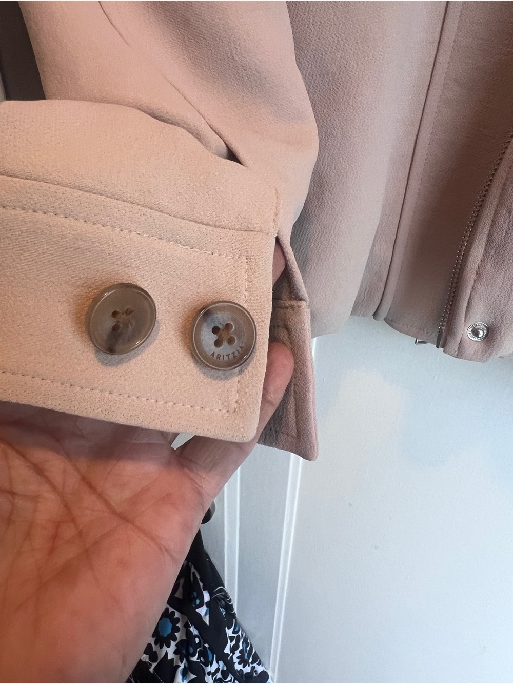 Aritzia Oculus Jacket- Marcona Beige- rare - Picture 6 of 11